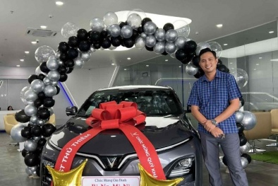 Chủ xe VinFast VF 6 khuyên tài xế chạy dịch vụ đầu tư trụ sạc tại nhà