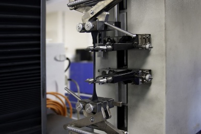 Phát triển tiêu chuẩn ASTM về thử nghiệm uốn vật liệu composite 