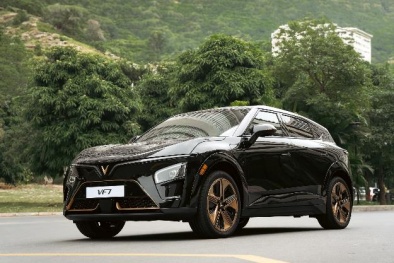 Sở hữu VinFast VF 7 chỉ với hơn 700 triệu đồng: C-SUV mạnh như xe tiền tỷ, chạy lại siêu rẻ