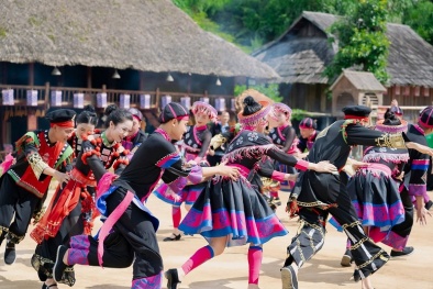 Độc đáo Lễ hội Xòe Bản Mây tại Fansipan, Sa Pa