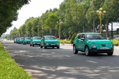 Chủ xe VF 8: Cơ hội tiết kiệm tới 168 triệu đồng, không mua bây giờ thì ‘tiếc ngẩn ngơ’