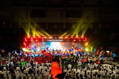 Gần 2000 chuyên viên kinh doanh khuấy động lễ ra quân siêu dự án Capital Square Đà Nẵng