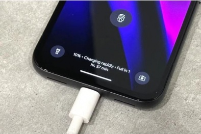 Sạc đầy điện thoại 100%: Thói quen âm thầm phá hủy pin