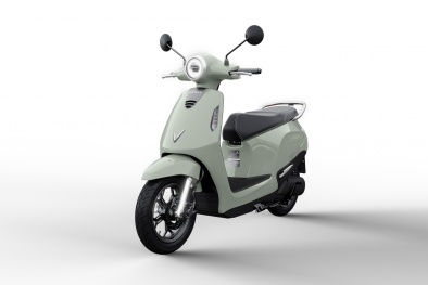 VinFast ra mắt xe máy điện Evo Grand với 2 pin có thể tháo rời