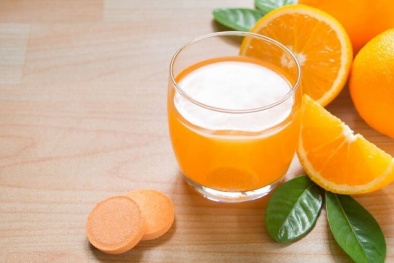 Uống viên sủi vitamin C: Lợi bất cập hại nếu dùng sai cách