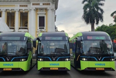 VinBus khai trương tuyến buýt điện miễn phí E11 tại Hà Nội