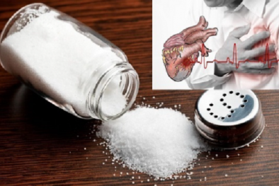 Chế độ ăn nhiều muối có thể gây viêm não, gia tăng huyết áp và cách điều chỉnh an toàn