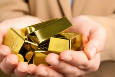 Giá vàng lập đỉnh, chuyên gia khuyến cáo không nên 'lướt sóng' thời điểm này