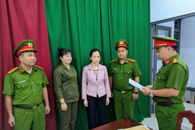 Bắt khẩn cấp chủ Nha khoa Tuyết Chinh: Hành hung khách, đập tài sản ngay tại phòng khám