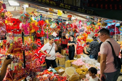 Đồ chơi Trung thu truyền thống lên ngôi giữa nhịp sống hiện đại