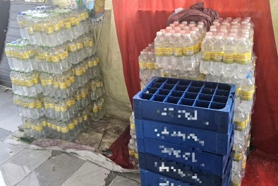 Hàng ngàn lít giấm ăn giả từ axit công nghiệp đe dọa sức khỏe cộng đồng