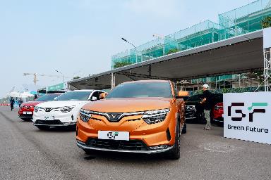 VF 8 ‘lướt chuẩn GF’: Mua xe cũ, nhận đặc quyền như xe mới