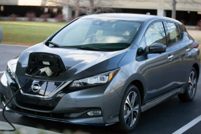 Triệu hồi hơn 19.000 xe điện Nissan có thể cháy khi sạc nhanh