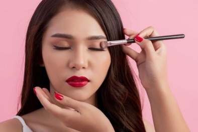 Chuyên gia chỉ cách sử dụng kem nền đảm bảo tiêu chuẩn chất lượng để không lão hóa sớm