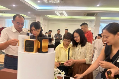 Nước hoa, mỹ phẩm cao cấp UNI: Tôn vinh vẻ đẹp quý phái từ Trầm hương Việt