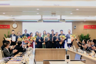 Bộ Khoa học và Công nghệ công bố và trao quyết định điều động, bổ nhiệm cán bộ