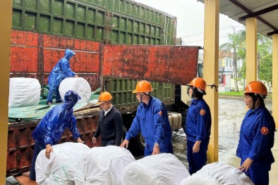 Xuất cấp hàng dự trữ quốc gia hỗ trợ TP.Huế khắc phục hậu quả thiên tai