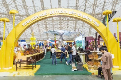 ‘Sàn diễn’ khổng lồ của đặc sản vùng miền: Hành trình khám phá 'Việt Nam thu nhỏ' giữa lòng VEC