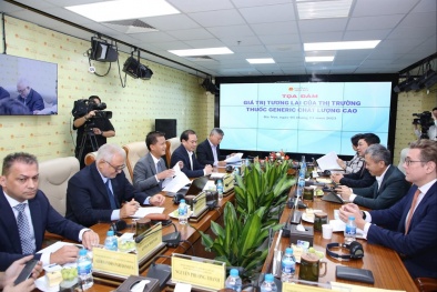 Thuốc generic chất lượng cao- mở rộng khả năng tiếp cận thuốc an toàn, giá hợp lý cho người dân 