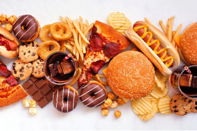 Cần xây dựng tiêu chuẩn dinh dưỡng, kiểm soát chặt chẽ thực phẩm siêu chế biến để bảo vệ trẻ em