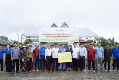 PVCFC tài trợ tuyến đèn năng lượng mặt trời: Thắp sáng nông thôn Cà Mau