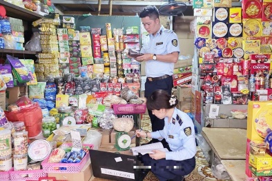 Siết chặt thị trường dịp cuối năm: Chống buôn lậu, hàng giả ở nhiều địa phương 