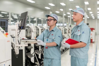 Tổng công ty 80 năm truyền thống của Tập đoàn Viettel nhận Huân chương Bảo vệ Tổ quốc, đặt mục tiêu 16.000 tỷ