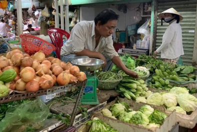 Kiểm soát thị trường mùa mưa lũ: Ngăn đầu cơ, chặn sốt giá từ gốc