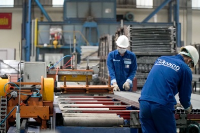 Chuẩn đối sánh – công cụ định hình hướng phát triển mới trong ngành nhôm kính