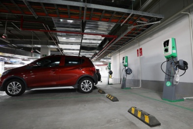 Bộ Xây dựng yêu cầu khẩn trương hoàn thiện quy chuẩn an toàn cho chung cư có trạm sạc xe điện