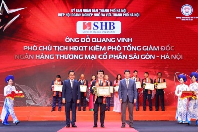 UBND TP. Hà Nội trao tặng Bằng khen cho SHB tại Lễ tôn vinh Doanh nhân, Doanh nghiệp Thăng Long 2025