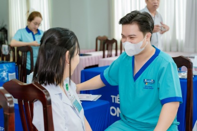 Long Châu đồng hành Bệnh viện Y học cổ truyền Đồng Tháp ngăn nguy cơ cúm mùa cho đội ngũ y tế