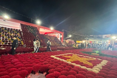 Hà Nội: Quảng bá sản phẩm thủ công mỹ nghệ sáng tạo, tôn vinh giá trị di sản làng nghề tăm hương 