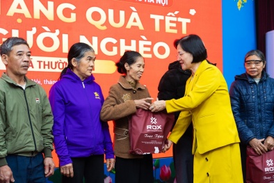 ROX Share mang Tết ấm đến hơn 2.300 hộ gia đình khó khăn