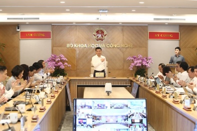 Chuyển từ quản lý đề tài sang dẫn dắt tăng trưởng kinh tế hai con số bằng KHCN, ĐMST&CĐS