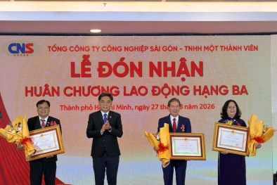 CNS nhận Huân chương Lao động hạng Ba sau 20 năm phát triển