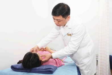 Người đi tìm ‘chỗ đứng’ cho y học cổ truyền trong bệnh viện công nghệ cao