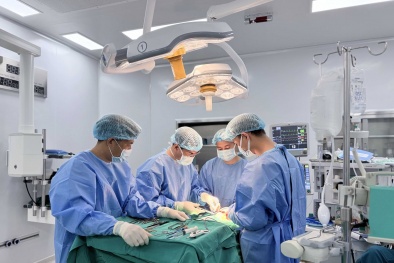 Vinmec Hạ Long 'giải cứu' cụ bà 88 tuổi bị khối u giáp khổng lồ chèn ép đường thở suốt 18 năm