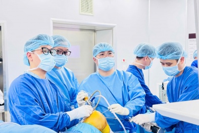 Vinmec Hải Phòng ‘giải cứu’ khớp gối lỏng lẻo cho người phụ nữ bằng gân tự thân