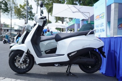 VinFast Evo Lite thành xe du lịch 'hot', du khách nhìn là 'kết'