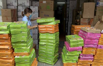 Nhập hơn 10.000 chiếc bánh trung thu trôi nổi về bán kiếm lời