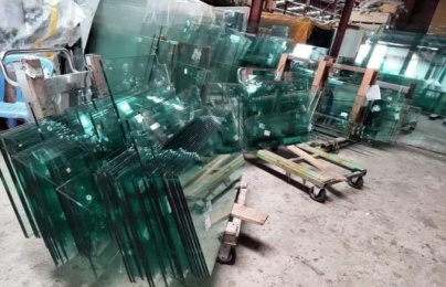 Bộ Công Thương tiếp nhận yêu cầu điều tra chống bán phá giá kính nổi