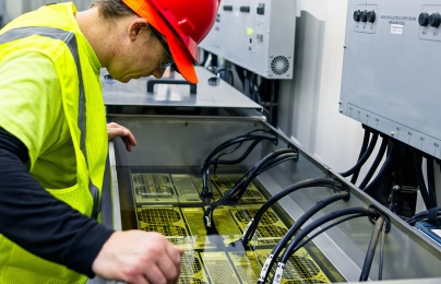 ASTM hướng tới khung tiêu chuẩn cho công nghệ làm mát bằng phương pháp nhúng