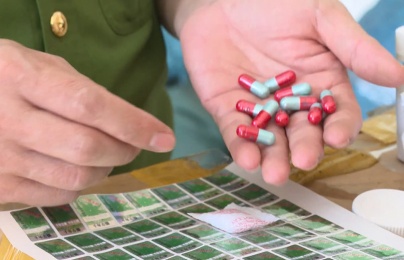 Cảnh báo thủ đoạn bán thuốc giả 'chữa bách bệnh' cho người già