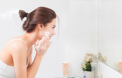 Tiêu hủy lô sữa rửa mặt Nhật Việt Cosmetics do vi phạm chỉ tiêu chất lượng