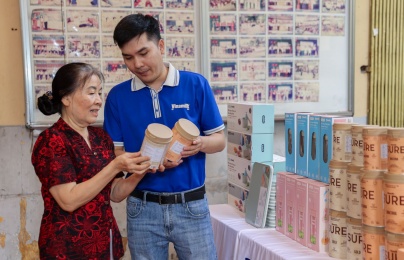 Vinamilk đón thế hệ “đồng niên” tham quan nhà máy với lời hứa chăm sóc sức khỏe bằng dinh dưỡng chất lượng