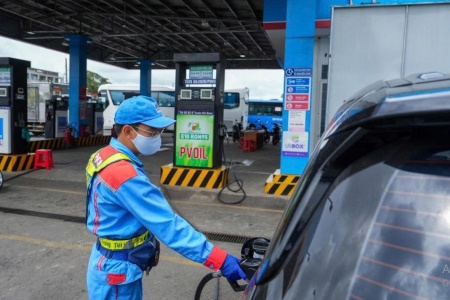 Xăng E10: Khi người tiêu dùng dần mở lòng với nhiên liệu mới