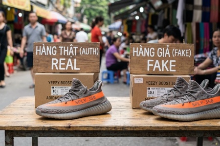 Hàng giả 'giống thật 99%' nhưng vẫn lộ điểm yếu ở chất lượng