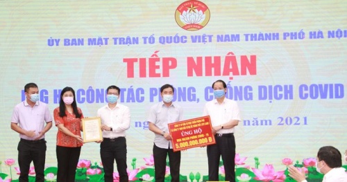 Hanoi received more than 26.7 billion VND to support the prevention and control of the Covid-19 epidemic