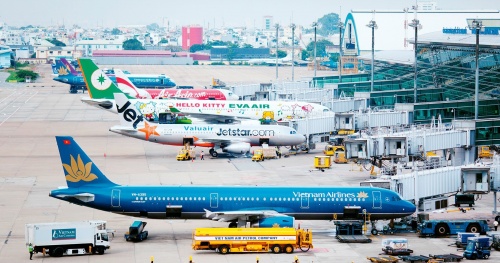 Nhiều chuyến bay đến các tỉnh từ Thành phố Hồ Chí Minh được đề xuất tạm dừng - Vimarsana News